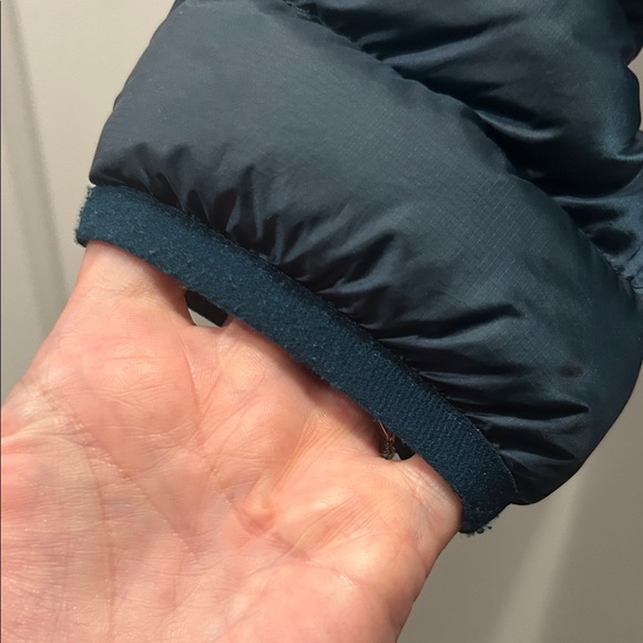 The North Face Women's Puffer Jacket - Dark Blue - Picture 2 of 4